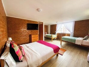 Family Room - Tupac Hostel Huaraz (Huaraz)
