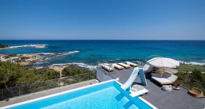 Icarus Luxury Beachfront Villa