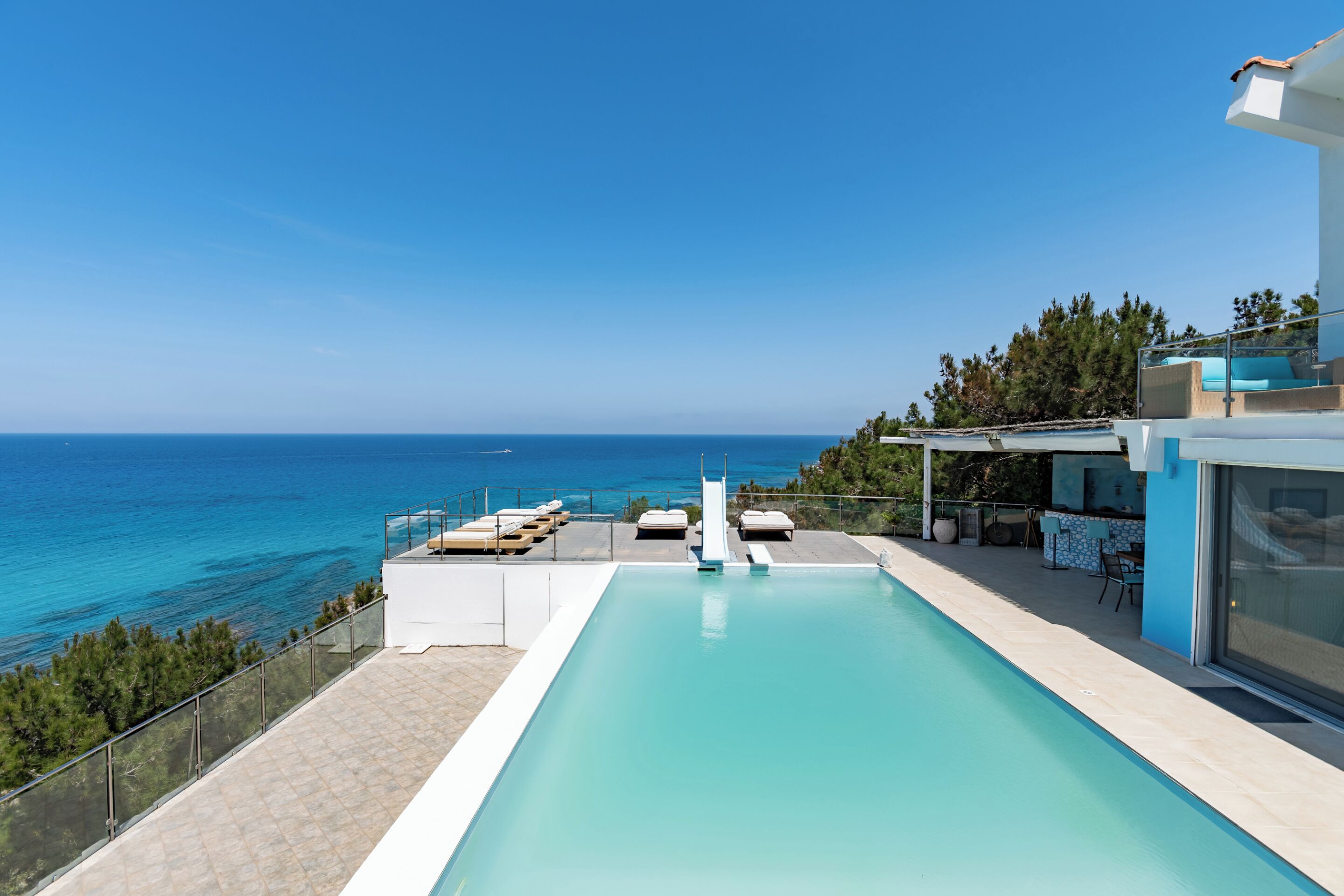 Private pool