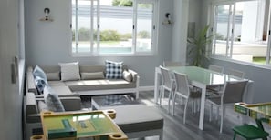 Interior - Modern, luxury villa in one of Jamaica's most exclusive gated beach communities. (Duncans)
