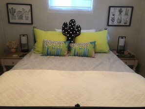 1 室のベッドルーム、アイロン / アイロン台、WiFi (無料)、ベッドシーツ