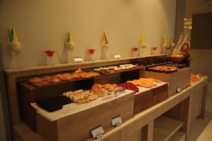 Desayuno buffet todos los días (con cargo)