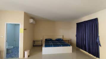 Habitación familiar | Escritorio