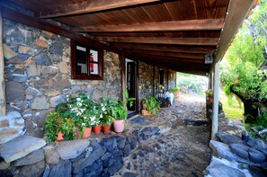 Property grounds - Stone house in Villa de Garafía with panoramic views (Villa de Garafía)