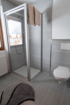 Shower, towels, soap