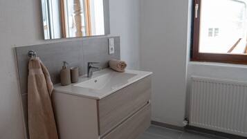 Dusche, Handtücher, Seife