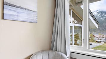 Economy Double Room | Free WiFi, bed sheets