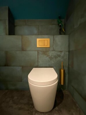 Casa de campo exclusiva | Baño | Tina y regadera independientes, tina profunda, regadera tipo lluvia 