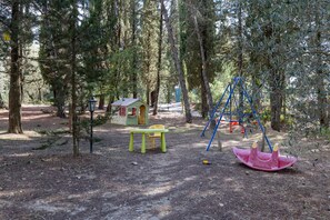 Children’s area - Villa 'Martignana' with Private Pool, Private Garden and Wi-Fi (Empoli)