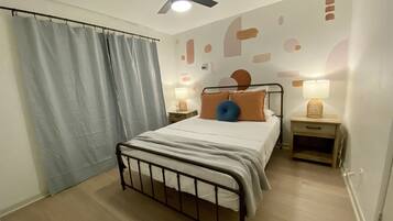 3 chambres, matelas mémoire de forme, fer et planche à repasser