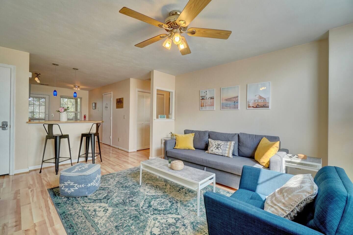 Close 2 East Beach, Eov, King Bed, Top Floor C - Hampton, VA