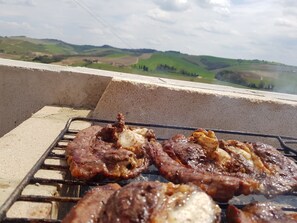 Alimentos y bebidas
