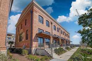 Exterior - Impeccable Home Steps to River Front w/ Roof Deck & Parking by Lucky Savannah (Savannah)