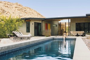 An infinity pool, a lap pool - Orion By Homestead Modern (Joshua Tree)