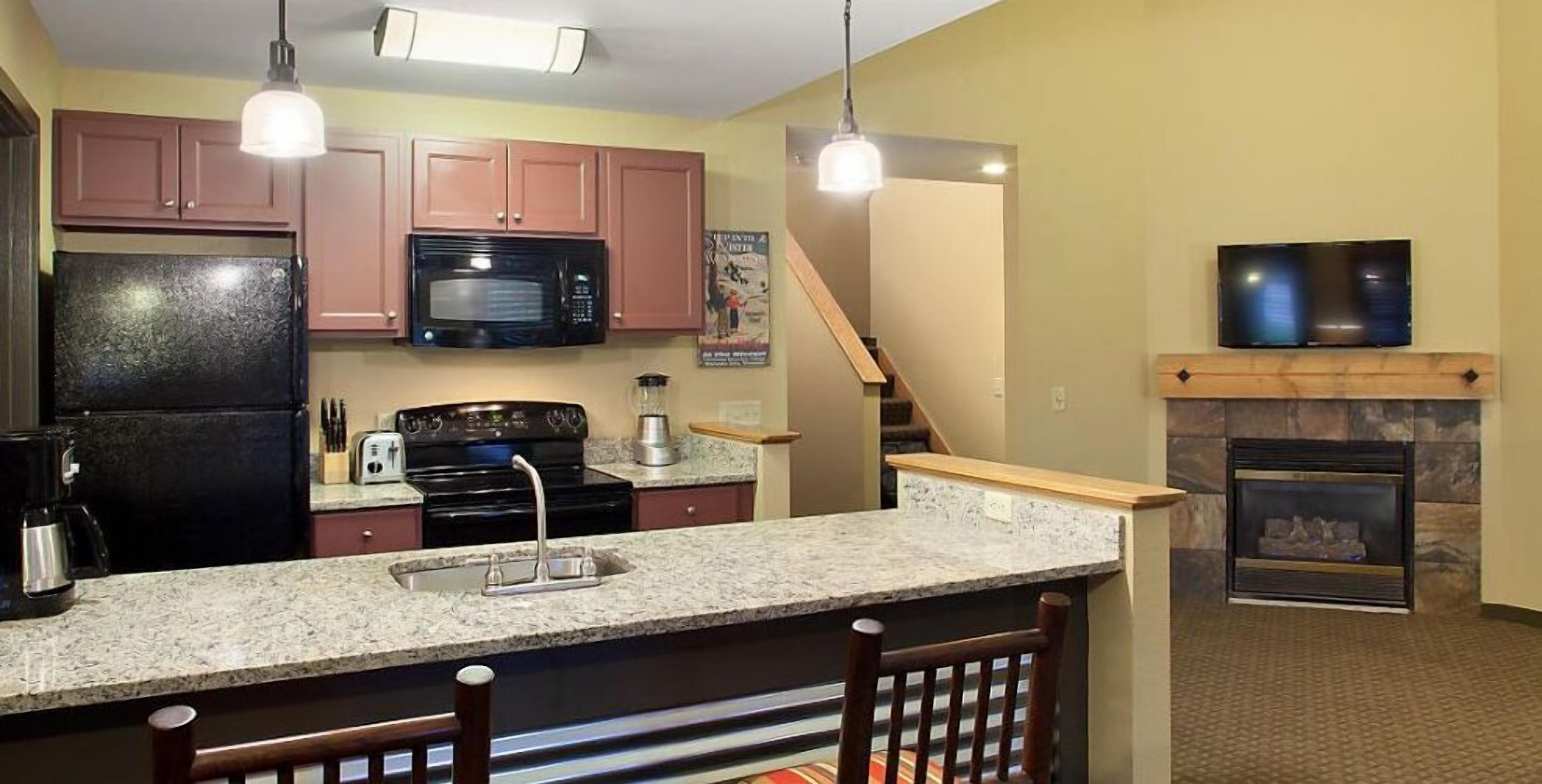 2 bedroom deluxe timber