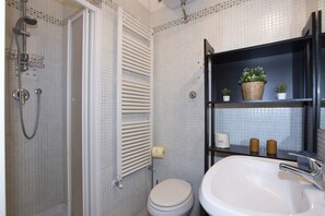 Duschwanne, Bidet