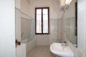 Duschwanne, Bidet