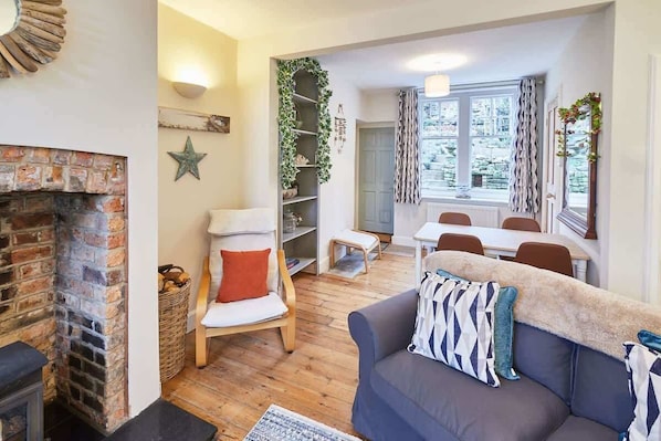 TV, fireplace, DVD player, offices