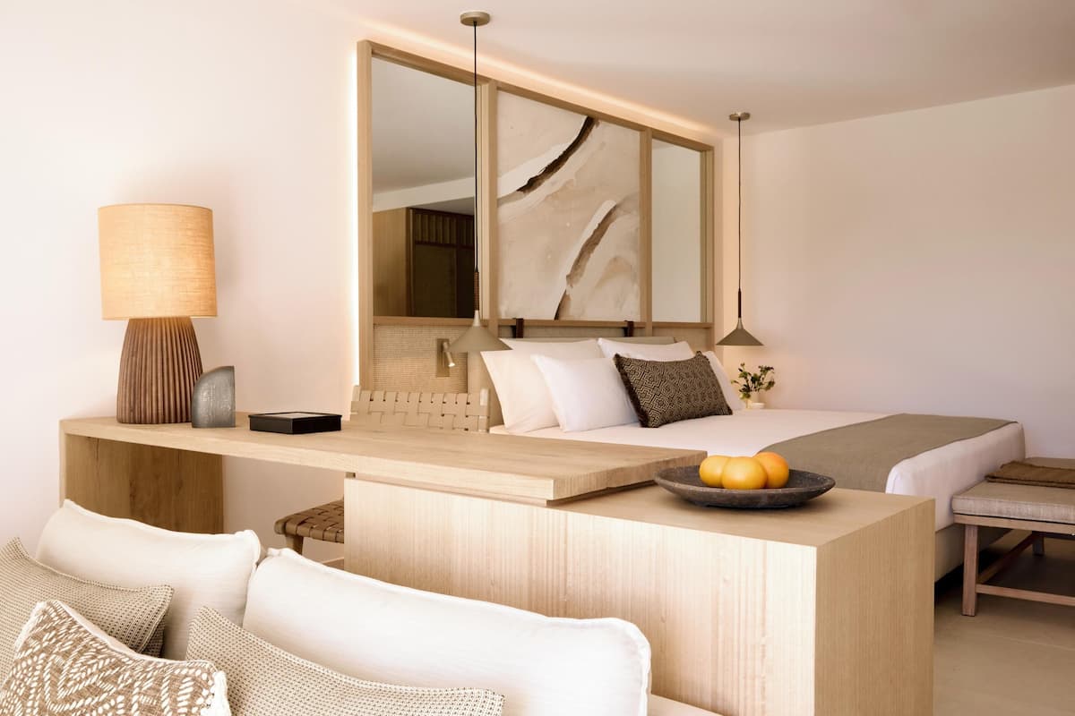 Suite Deluxe, vistes parcials al mar (Junior) | 1 dormitori, minibar i caixa forta a l'habitació