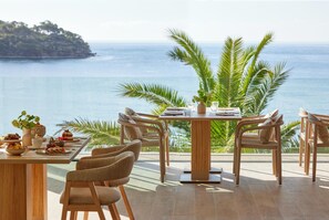 Restaurant - Ikos Porto Petro – All inclusive (Santanyi)