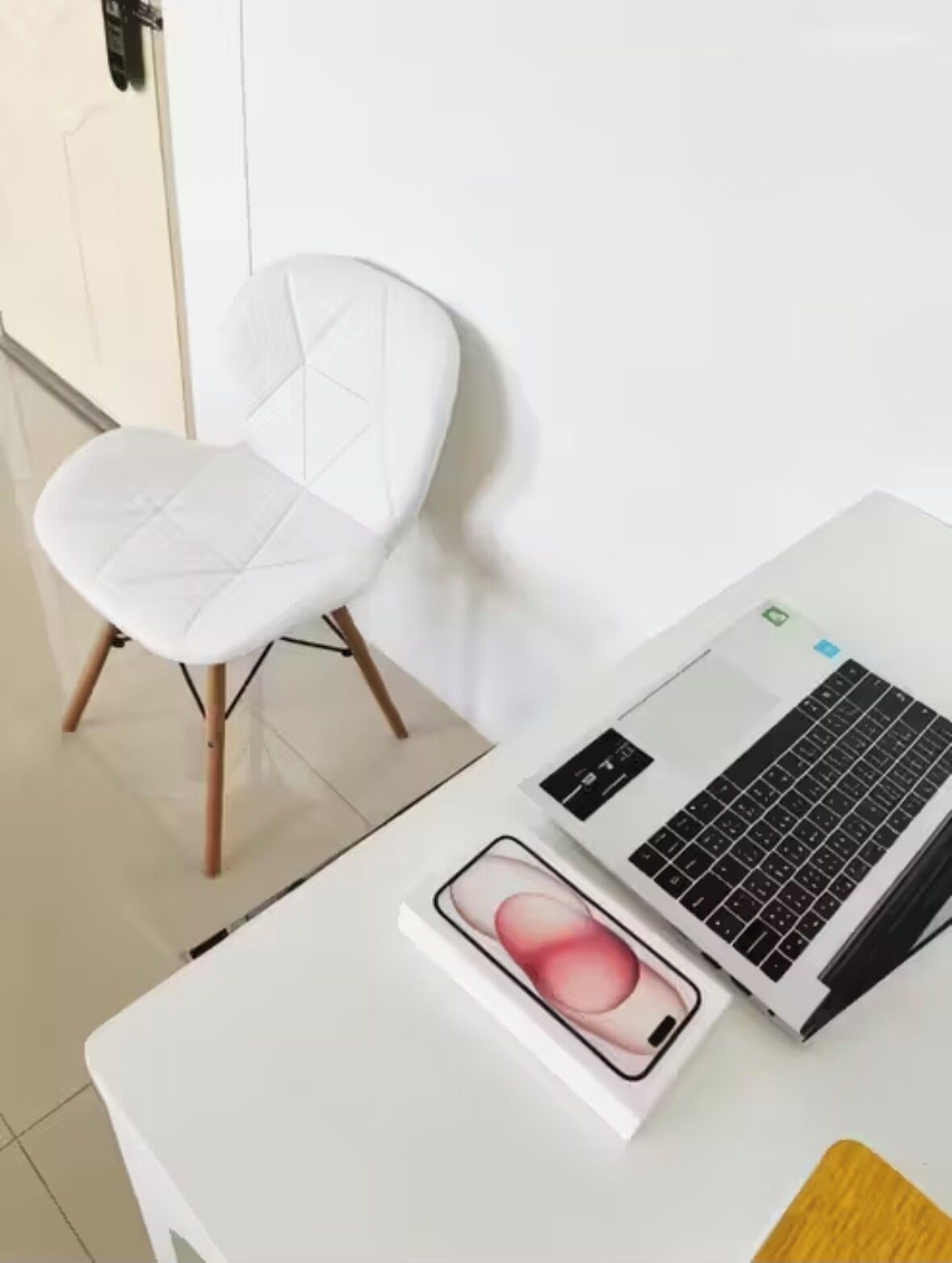 In-room business center