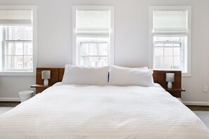 3 bedrooms, iron/ironing board, travel crib, WiFi