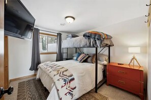 3 makuuhuonetta, ilmainen Wi-Fi, vuodevaatteet