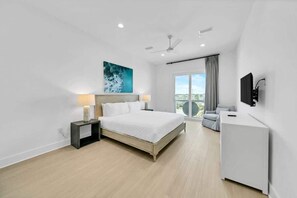 8 soverom, strykejern/-brett, wi-fi og sengetøy