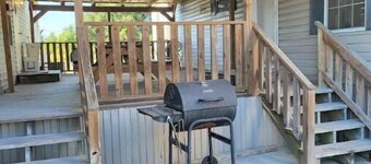 Run Away Charters fishing lodge