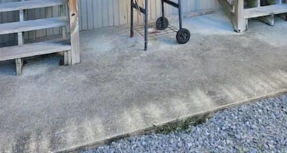 Run Away Charters fishing lodge