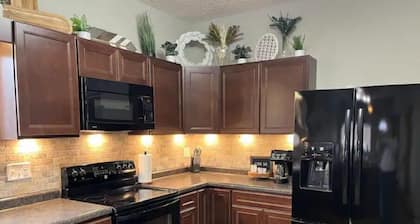 Cozy home near Devils Lake, ND (Penn)