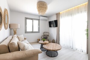Suite Deluxe, 1 habitación | Cocina básica privada | Cafetera o tetera y hervidor eléctrico