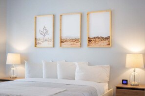 5 slaapkamers, een strijkplank/strijkijzer, reisbedje, gratis wifi