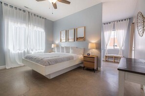 5 habitaciones, tabla de planchar con plancha y cuna de viaje