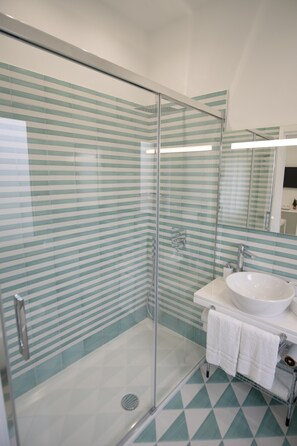 Economy Room | Down duvets, pillow-top beds, in-room safe, individually decorated - DOMUS SOLE (Sorrento)