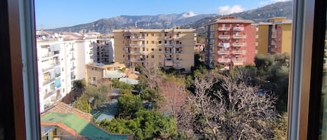 Economy Room | Exterior