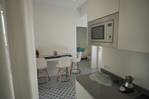 Deluxe Double Room | Down comforters, pillowtop beds, in-room safe, individually decorated - DOMUS SOLE (Sorrento)
