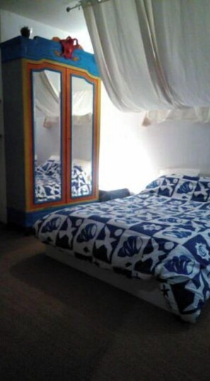 4 عدّة غرف نوم ومكواة/لوح كي وواي فاي وتسهيلات لدخول الكراسي المتحركة