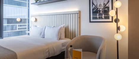 2 habitaciones, tabla de planchar con plancha, wifi y ropa de cama