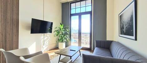 Televisor i oficines