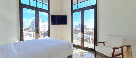 2 dormitoris, planxa i posts de planxar, wifi i roba de llit