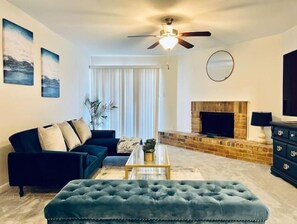 Living area - Entire Condo Terrace @ Bellaire & Kim Son next to park with pool, & tennis court (Houston)