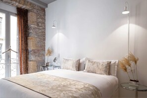 2 soverom, strykejern/-brett og internettilgang