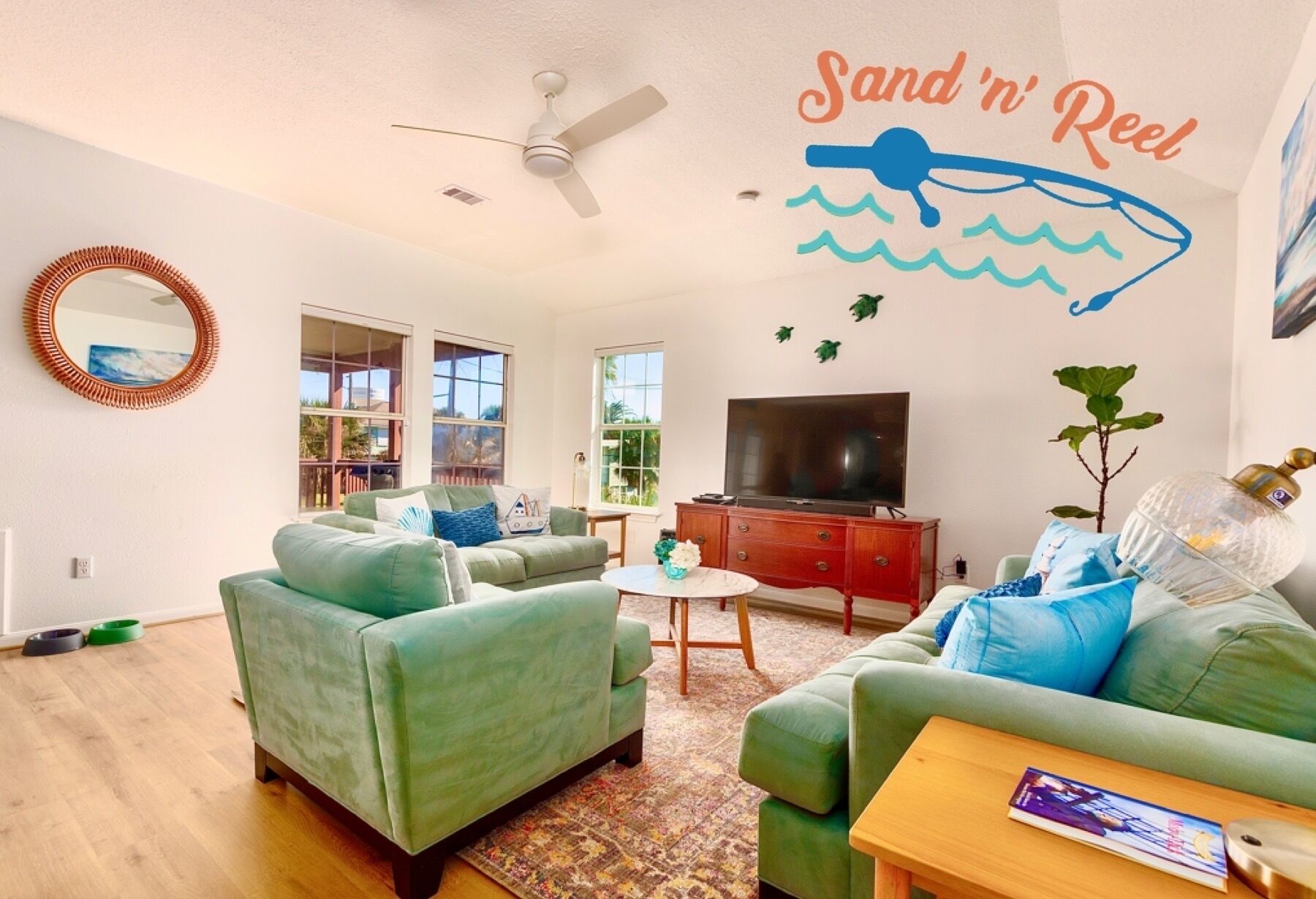 Smart-TV, DVD-Player, Tischfußball, Tischtennisplatte