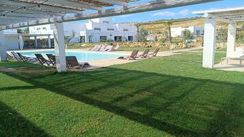 Piscina externa sazonal