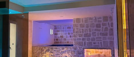 Sauna, Whirlpool, klassische Massagen, Massageanwendungen