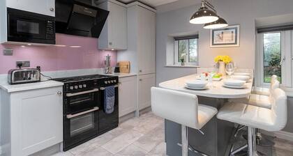 Bodfryn Cottage - Three Bedroom Cottage, Sleeps 6