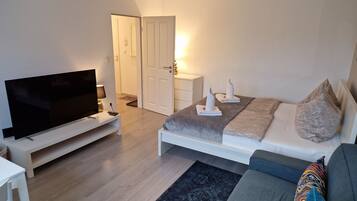 1 camera, ferro/asse da stiro, Wi-Fi, lenzuola