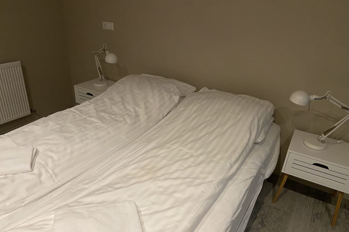 Tende oscuranti, ferro/asse da stiro, Wi-Fi gratuito, lenzuola