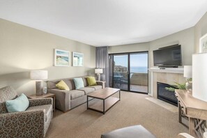 TV, fireplace - Seascape Ocean View-Corner Unit @ North Bluff! (Aptos)